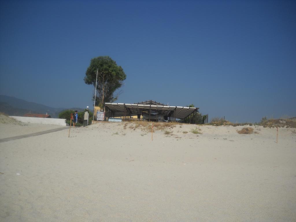 Aquamarine Residence Davoli Quarto foto